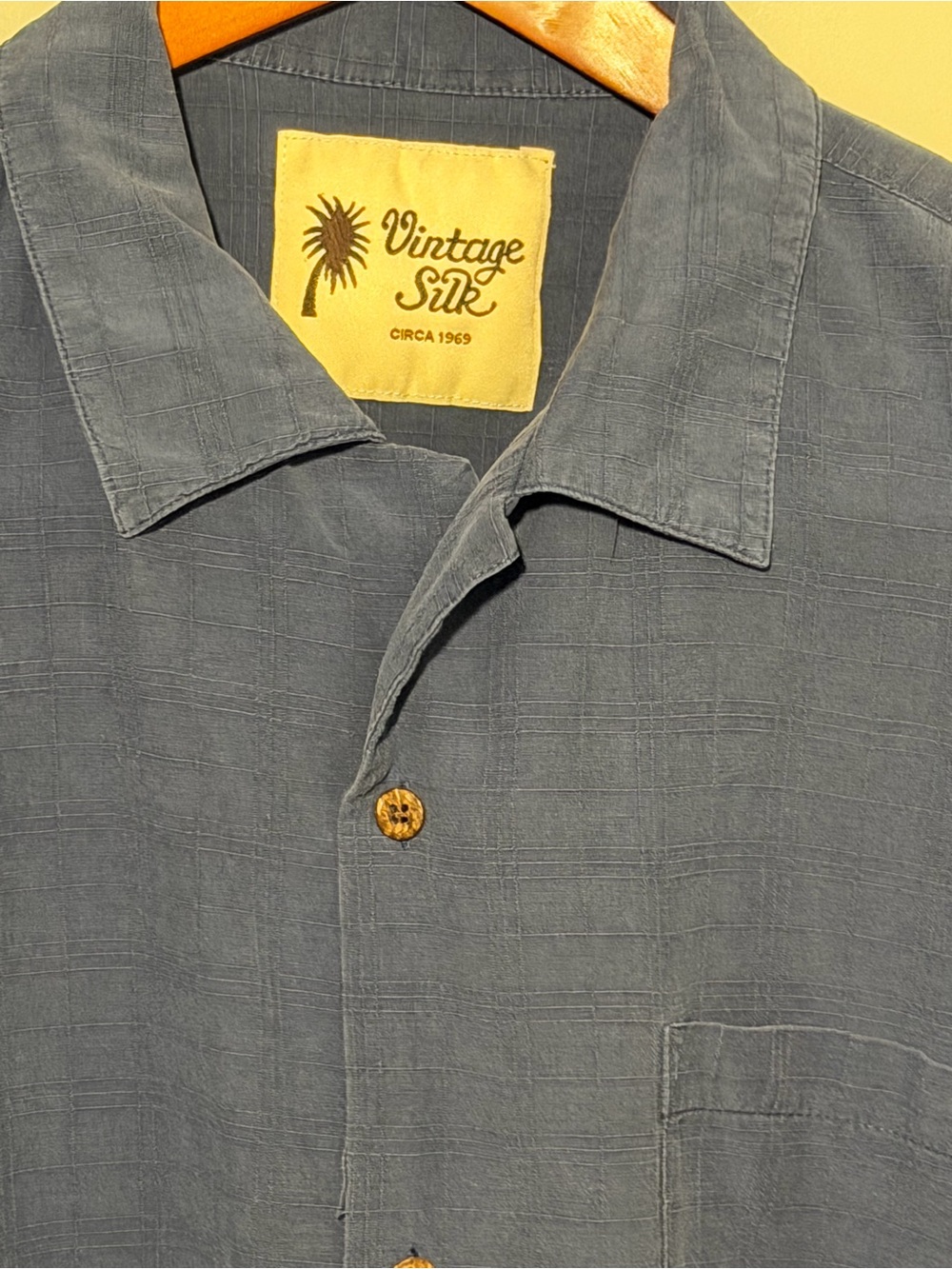 Vintage Men's Slate Blue Island Shirt 100% Silk Camp-Collar Button-Down Shirt